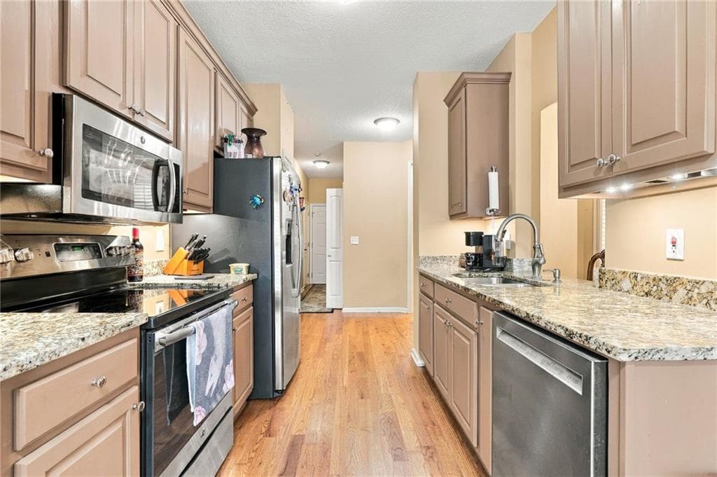 4 bedroom, 3 bathroom, 2,833 sq ft single family residence for sale at 203 Firetower Road, Jasper, GA 30143 — photo 9