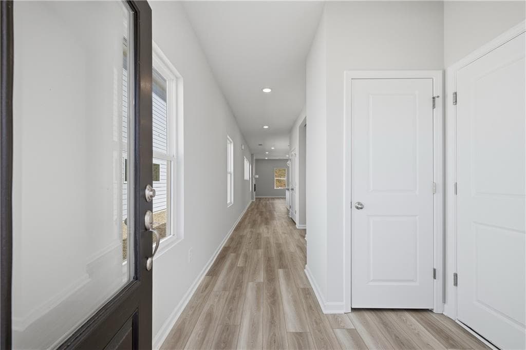 3 bedroom, 2 bathroom, 1,293 sq ft single family residence for sale at 516 Loblolly Lane, Canton, GA 30114 — photo 3