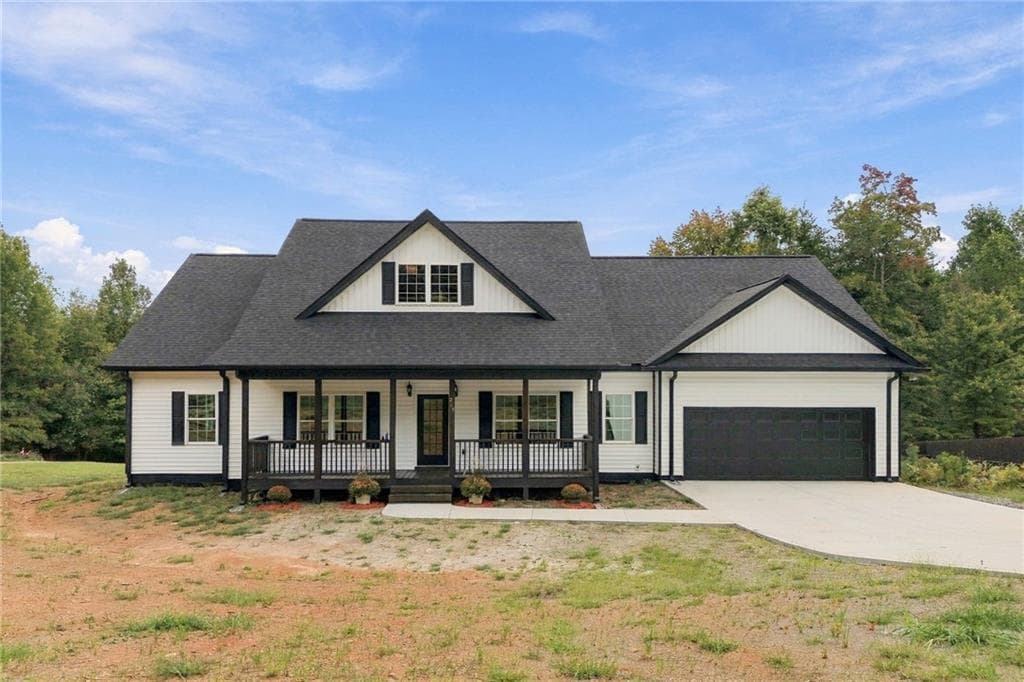 4 bedroom, 3 bathroom, 2,585 sq ft single family residence for sale at 269 Firetower Road, Jasper, GA 30143 — photo 2