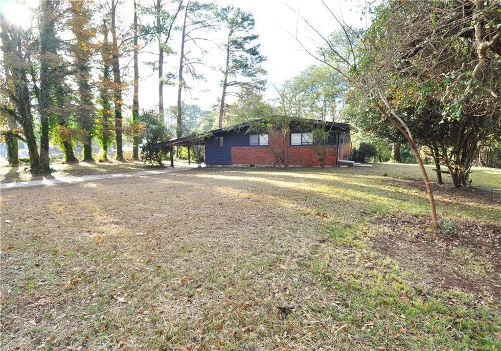 3 bedroom, 2 bathroom, 1,306 sq ft single family residence for rent at 2351 Pinewood Drive, Decatur, GA 30032 for $1,924 a month — photo 3