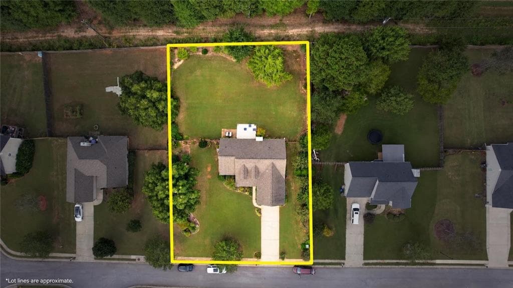 3 bedroom, 2 bathroom, 1,850 sq ft single family residence for sale at 1038 Orchard Circle, Monroe, GA 30656 — photo 7