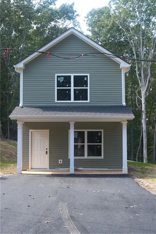 2 bedroom, 3 bathroom, 1,200 sq ft home for sale at 6865 lake view Point, Gainesville, GA