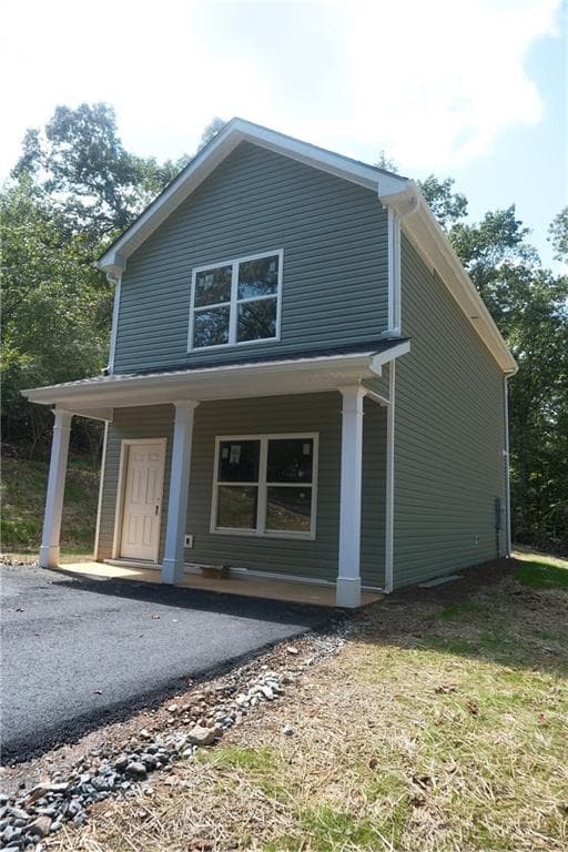 2 bedroom, 3 bathroom, 1,200 sq ft single family residence for sale at 6865 lake view Point, Gainesville, GA 30506 — photo 4