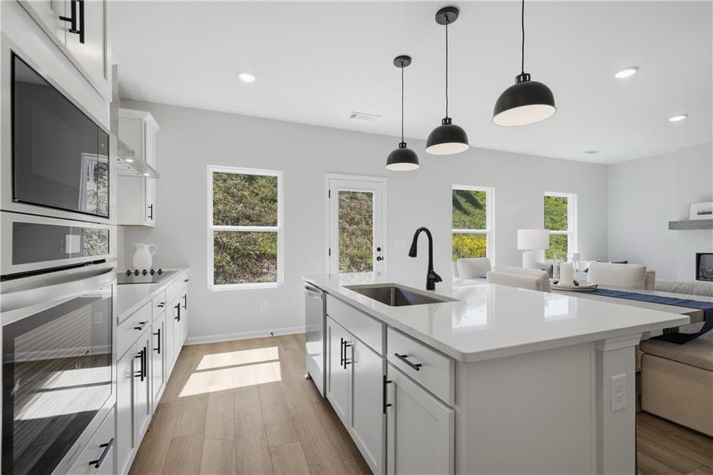 3 bedroom, 3 bathroom, 1,765 sq ft single family residence for sale at 232 Black Walnut Way, Canton, GA 30114 — photo 7