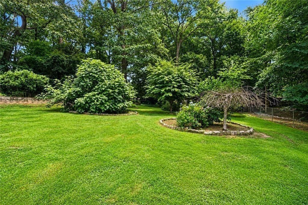 4 bedroom, 4 bathroom, 3,478 sq ft single family residence for sale at 1683 Oak Ridge Circle, Stone Mountain, GA 30087 — photo 6
