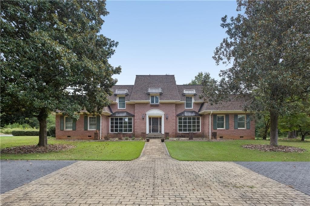 6 bedroom, 5 bathroom, 5,437 sq ft single family residence for sale at 1048 W Macedonia Church Road, Oxford, GA 30054 — photo 3