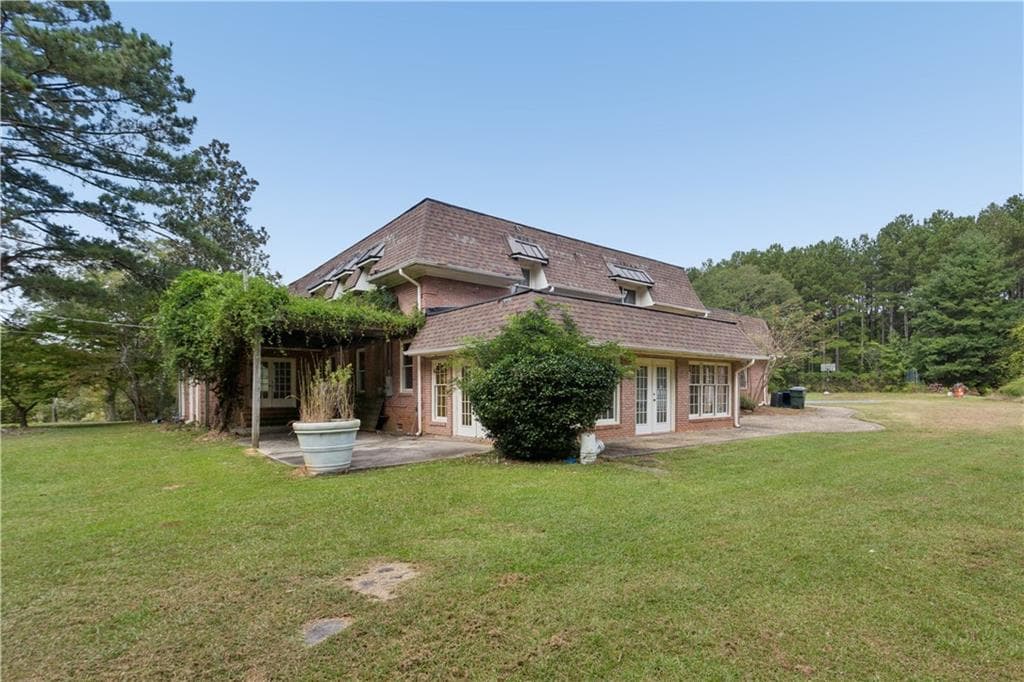 6 bedroom, 5 bathroom, 5,437 sq ft single family residence for sale at 1048 W Macedonia Church Road, Oxford, GA 30054 — photo 7