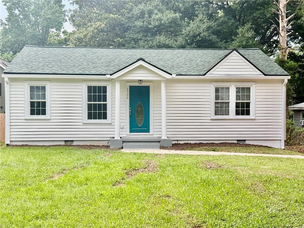 2 bedroom, 2 bathroom, 912 sq ft home for sale at 1708 Jobeth Avenue, Atlanta, GA