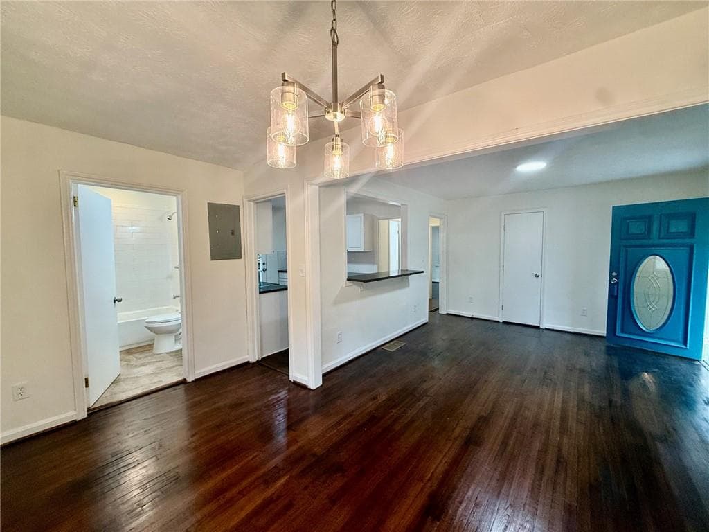 2 bedroom, 2 bathroom, 912 sq ft single family residence for sale at 1708 Jobeth Avenue, Atlanta, GA 30316 — photo 4