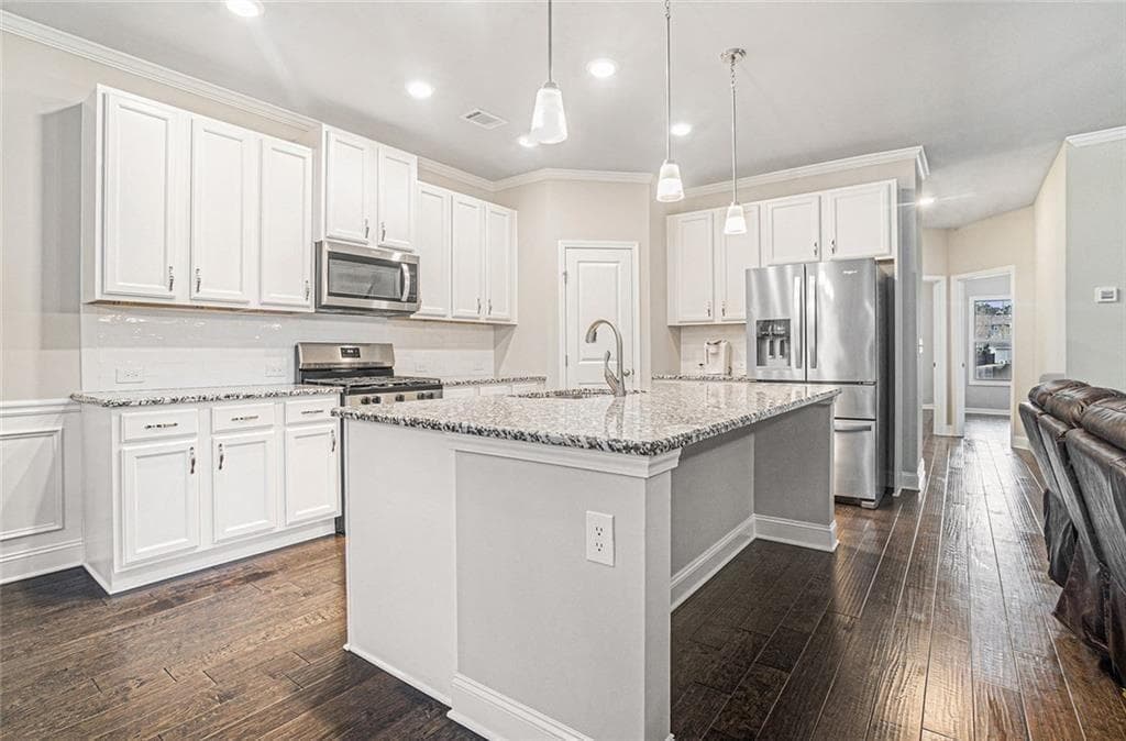 5 bedroom, 4 bathroom, 4,666 sq ft single family residence for sale at 1053 Ruddy Duck Drive, Jefferson, GA 30549 — photo 8