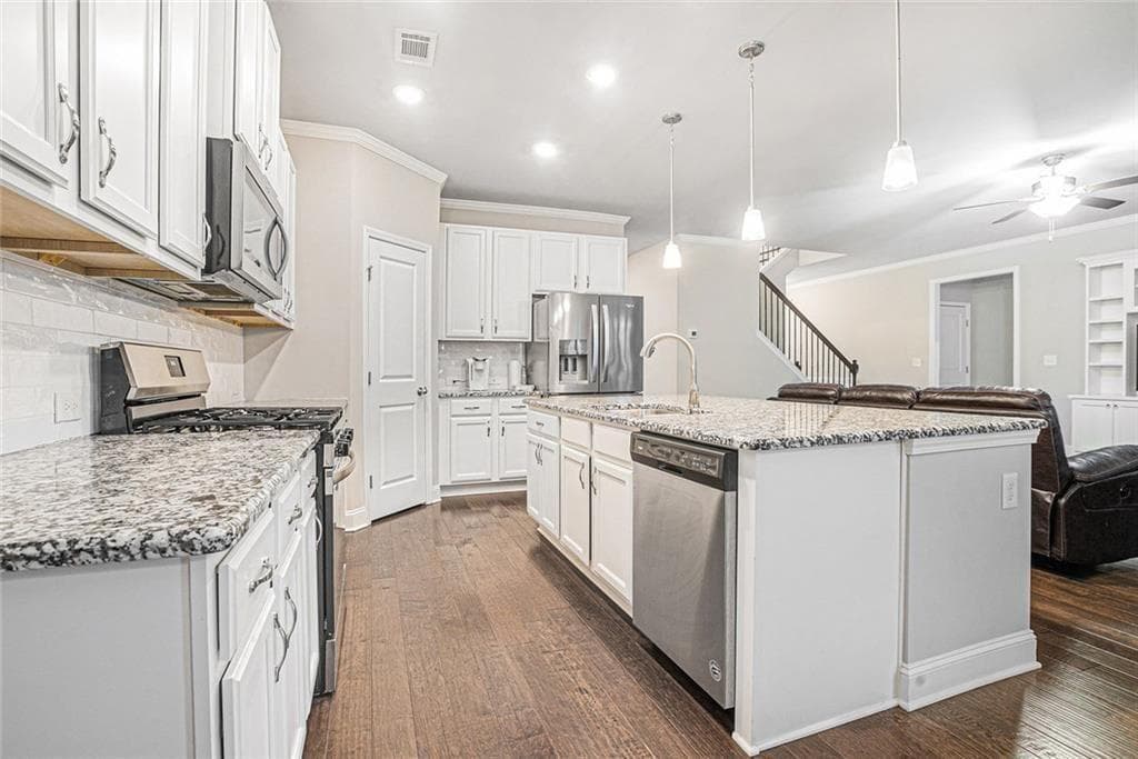 5 bedroom, 4 bathroom, 4,666 sq ft single family residence for sale at 1053 Ruddy Duck Drive, Jefferson, GA 30549 — photo 10