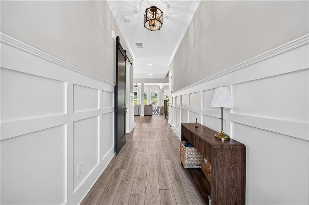 7 bedroom, 5 bathroom, 4,610 sq ft single family residence for sale at 6585 Creekview Circle, Johns Creek, GA 30097 — photo 6