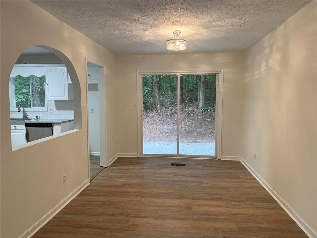 5 bedroom, 3 bathroom, 2,452 sq ft single family residence for sale at 5959 Simone Drive, Stone Mountain, GA 30087 — photo 9