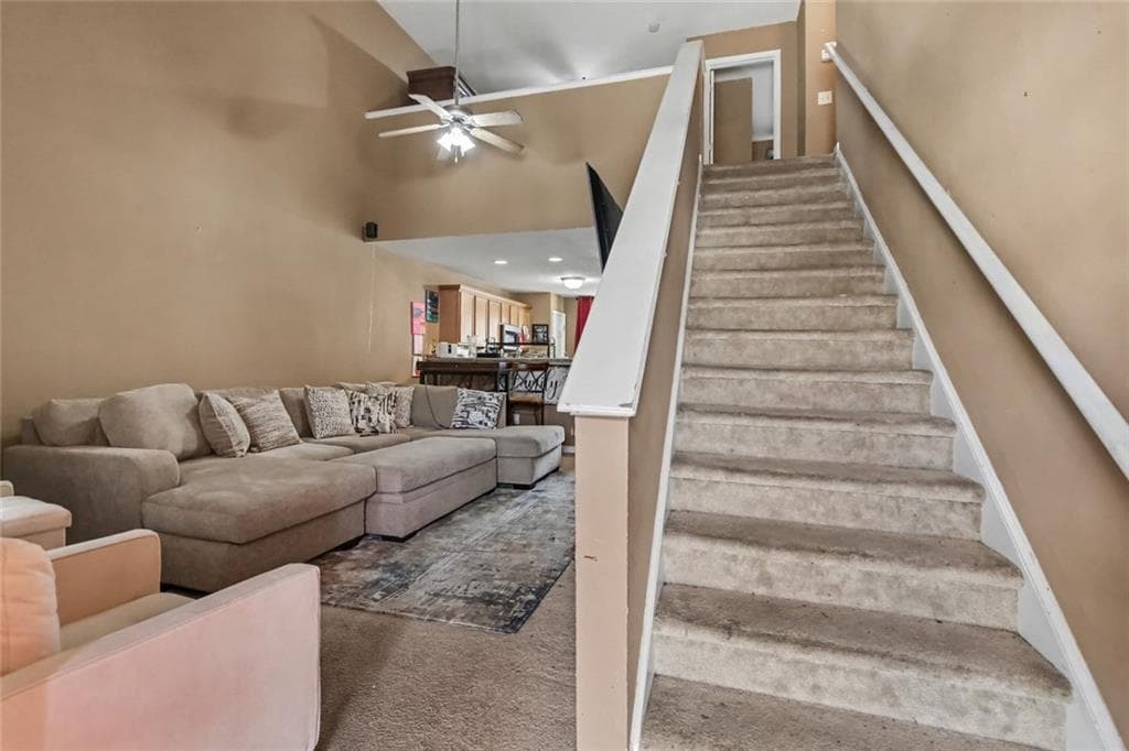 3 bedroom, 3 bathroom, 1,860 sq ft single family residence for sale at 118 Jaclyn Way, Fairburn, GA 30213 — photo 2