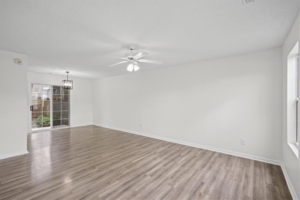 2 bedroom, 3 bathroom, 1,348 sq ft townhouse for sale at 115 Westside Chase, Cartersville, GA 30120 — photo 4