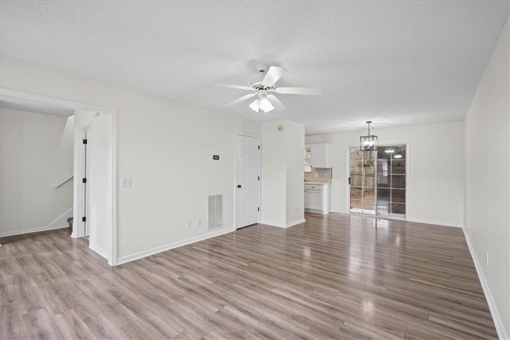 2 bedroom, 3 bathroom, 1,348 sq ft townhouse for sale at 115 Westside Chase, Cartersville, GA 30120 — photo 5