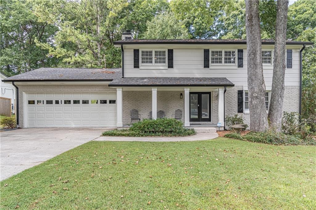 5 bedroom, 3 bathroom, 2,432 sq ft single family residence for sale at 4814 Coldstream Drive, Atlanta, GA 30360 — photo 3