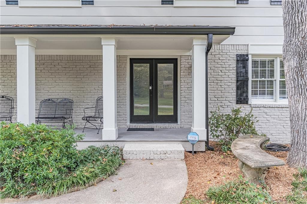 5 bedroom, 3 bathroom, 2,432 sq ft single family residence for sale at 4814 Coldstream Drive, Atlanta, GA 30360 — photo 6