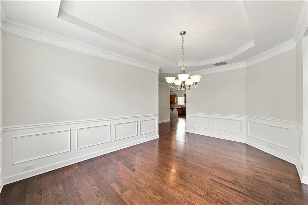 5 bedroom, 4 bathroom, 4,422 sq ft single family residence for sale at 4335 Sanibel Cove, Cumming, GA 30040 — photo 6