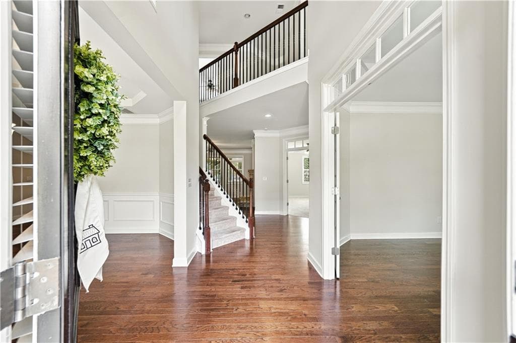 5 bedroom, 4 bathroom, 4,422 sq ft single family residence for sale at 4335 Sanibel Cove, Cumming, GA 30040 — photo 4