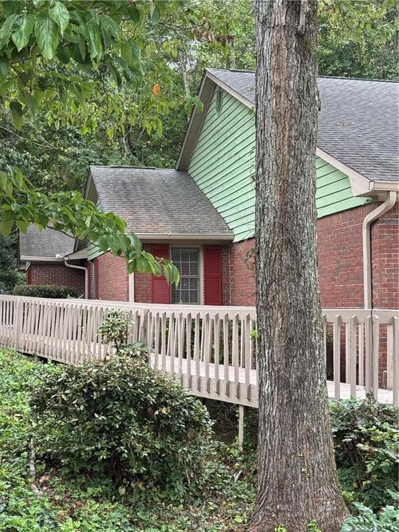 2 bedroom, 2 bathroom, 1,685 sq ft condominium for sale at 6306 Deerings Hollow, Peachtree Corners, GA 30092 — photo 2