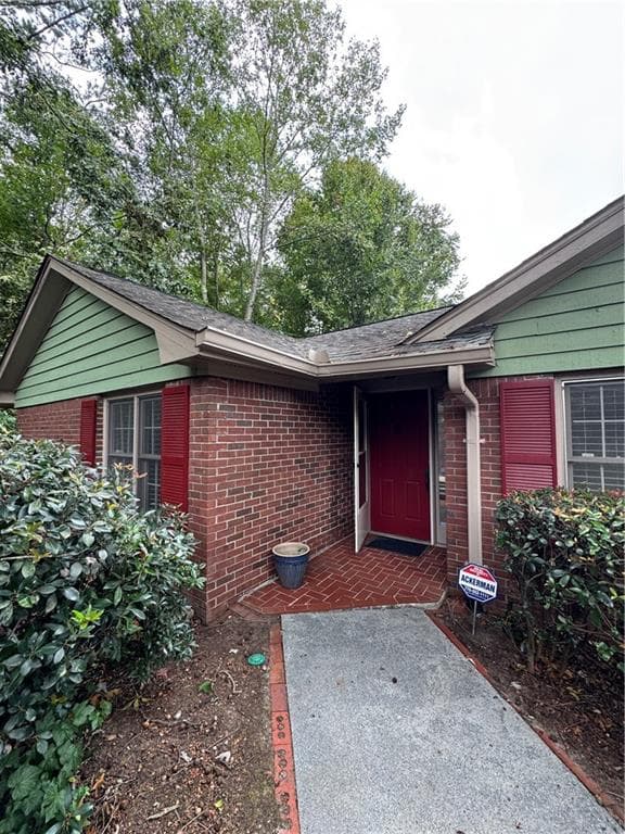 2 bedroom, 2 bathroom, 1,685 sq ft condominium for sale at 6306 Deerings Hollow, Peachtree Corners, GA 30092