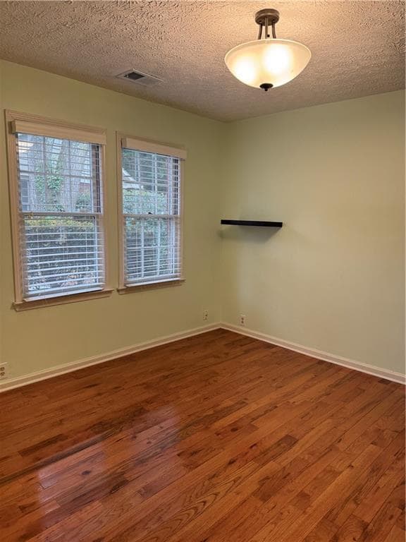 2 bedroom, 2 bathroom, 1,685 sq ft condominium for sale at 6306 Deerings Hollow, Peachtree Corners, GA 30092 — photo 10