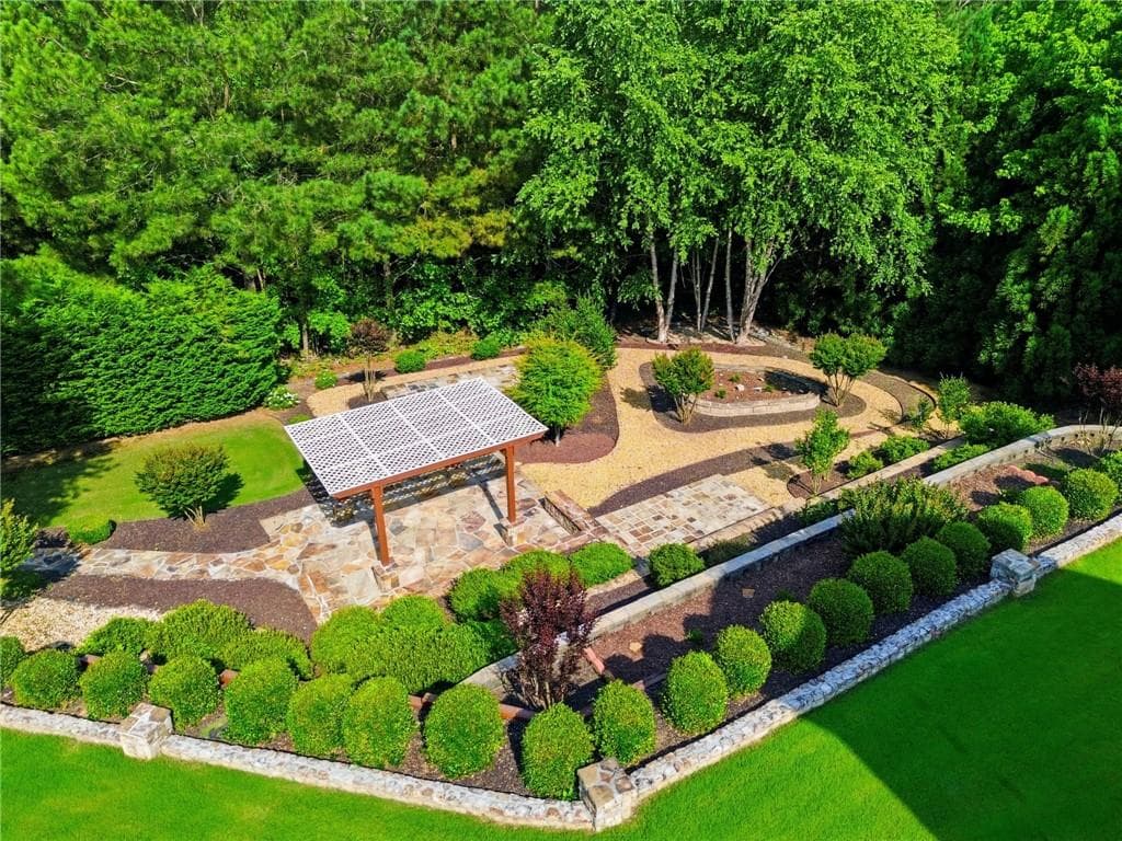 5 bedroom, 4 bathroom, 4,422 sq ft single family residence for sale at 4335 Sanibel Cove, Cumming, GA 30040 — photo 3