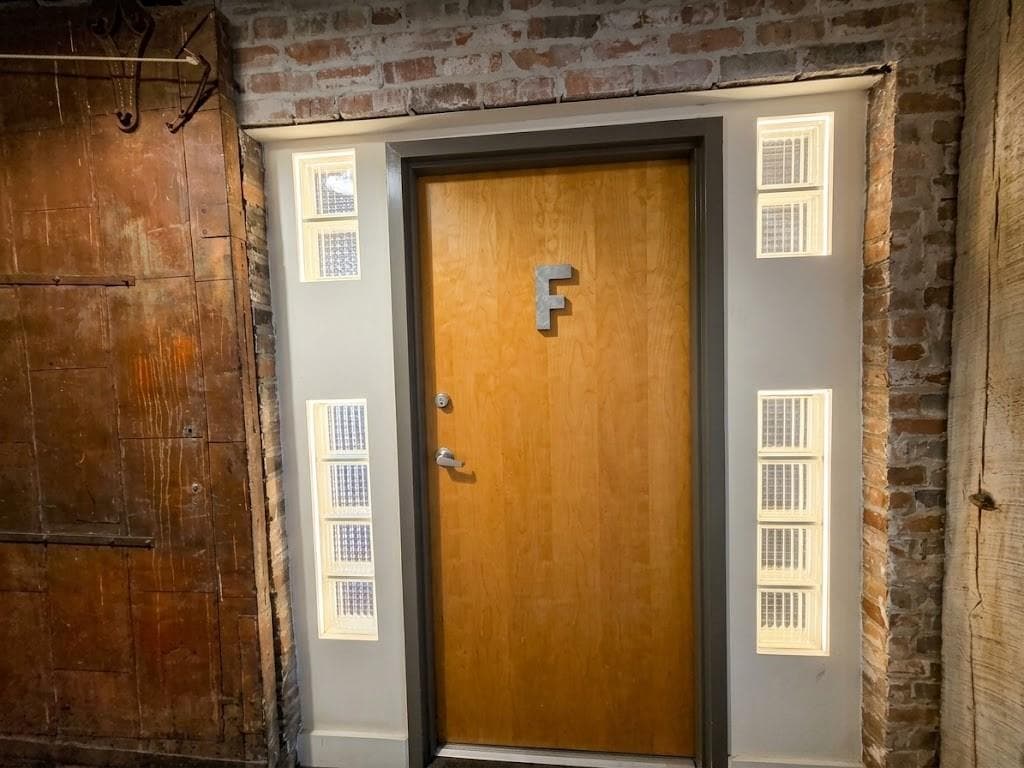 2 bedroom, 3 bathroom, 3,056 sq ft condominium for sale at 500 Means Street F, Atlanta, GA 30318 — photo 4