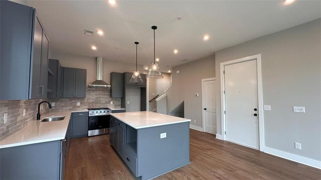 2 bedroom, 2 bathroom, 1,371 sq ft condominium for sale at 919 Hughley Circle 11, Atlanta, GA 30316 — photo 2
