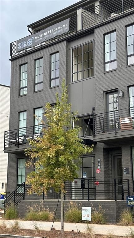2 bedroom, 2 bathroom, 1,371 sq ft condominium for sale at 919 Hughley Circle 11, Atlanta, GA 30316 — photo 3