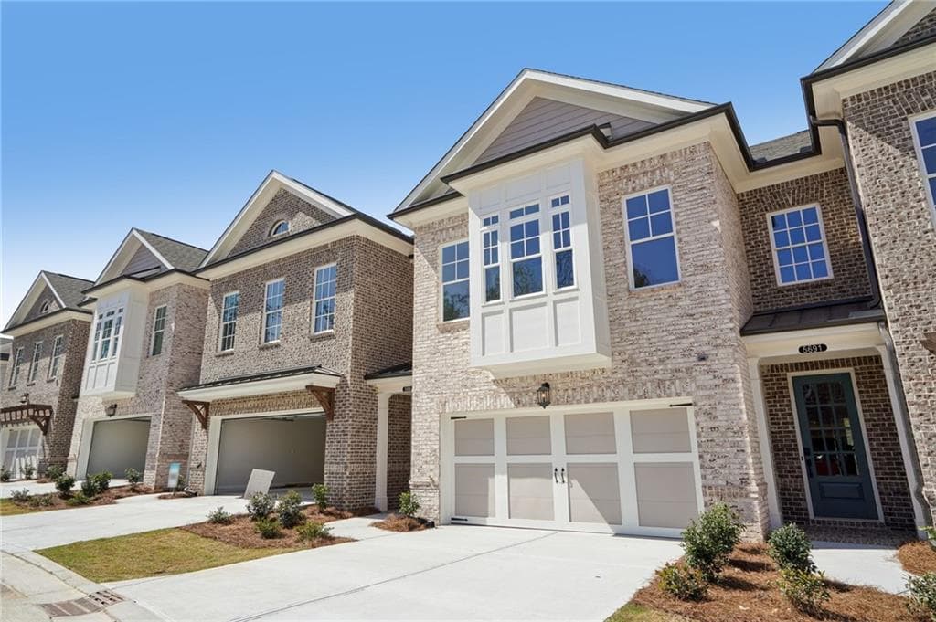 4 bedroom, 4 bathroom, 3,034 sq ft townhouse for sale at 5695 Broad River View 444, Peachtree Corners, GA 30092 — photo 3