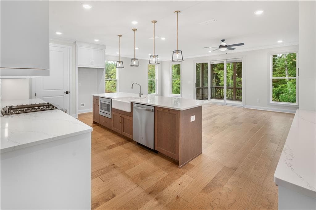 3 bedroom, 3 bathroom, 2,233 sq ft townhouse for sale at 4701 Coleridge Court 425, Peachtree Corners, GA 30092 — photo 7