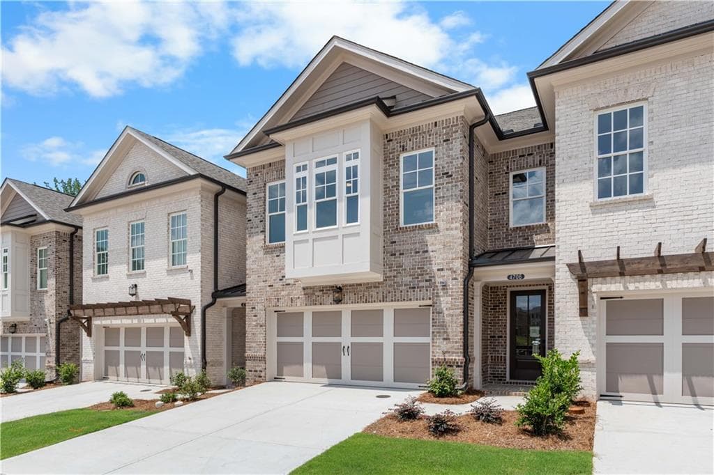 3 bedroom, 3 bathroom, 2,233 sq ft townhouse for sale at 5452 Bandolino Lane 412, Peachtree Corners, GA 30092 — photo 5