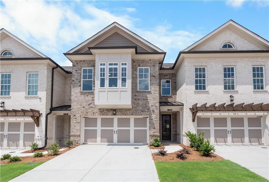 3 bedroom, 3 bathroom, 2,233 sq ft townhouse for sale at 5452 Bandolino Lane 412, Peachtree Corners, GA 30092 — photo 8