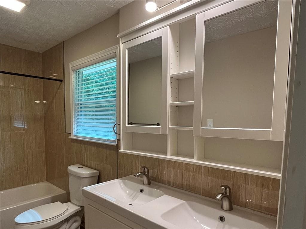 4 bedroom, 2 bathroom, 1,826 sq ft single family residence for rent at 2237 Scotty Cir, Decatur, GA 30032 for $2,400 a month — photo 10