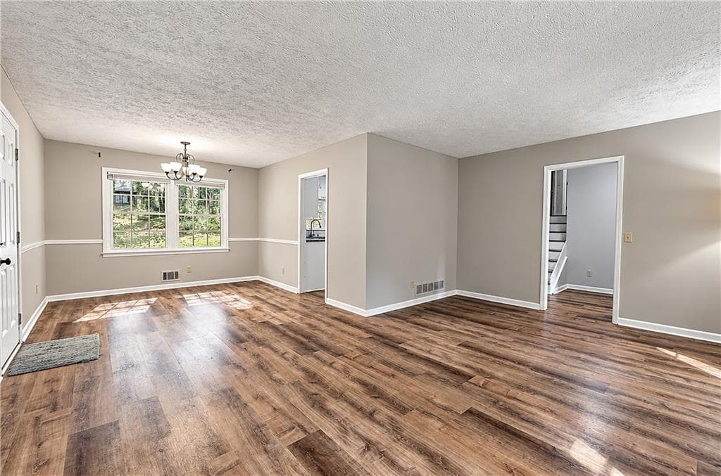 3 bedroom, 3 bathroom, 2,114 sq ft single family residence for sale at 2965 Brookridge Court, Marietta, GA 30066 — photo 6