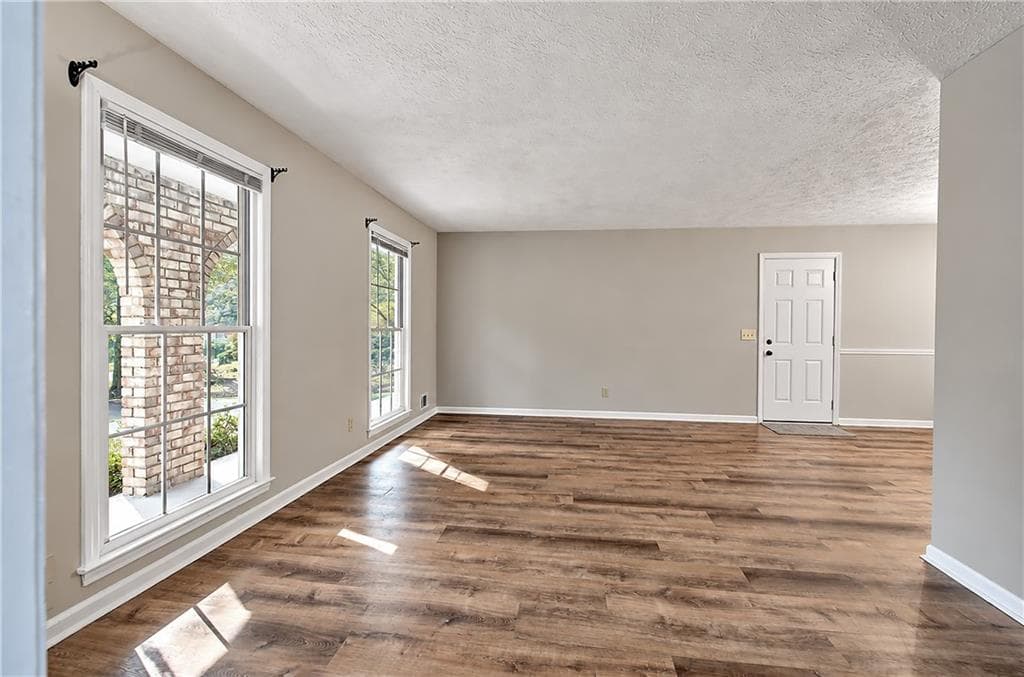 3 bedroom, 3 bathroom, 2,114 sq ft single family residence for sale at 2965 Brookridge Court, Marietta, GA 30066 — photo 8