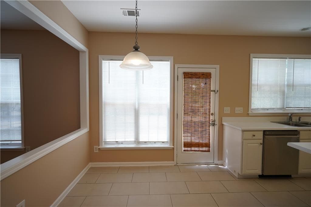4 bedroom, 3 bathroom, 2,344 sq ft single family residence for rent at 1962 fosco Drive, Duluth, GA 30097 for $2,500 a month — photo 9