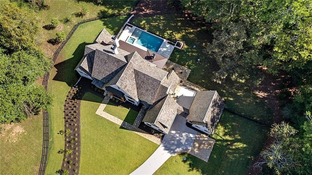 6 bedroom, 8 bathroom, 8,966 sq ft single family residence for sale at 14801 HOPEWELL Road, Milton, GA 30004 — photo 2