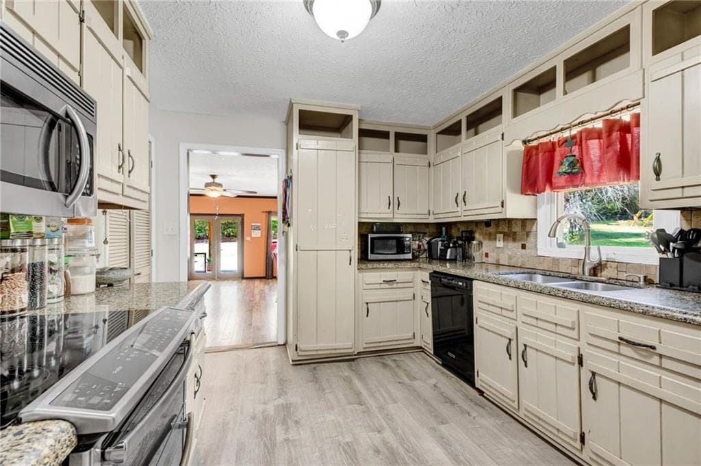 3 bedroom, 2 bathroom, 1,334 sq ft single family residence for sale at 8535 Downs Road, Winston, GA 30187 — photo 9
