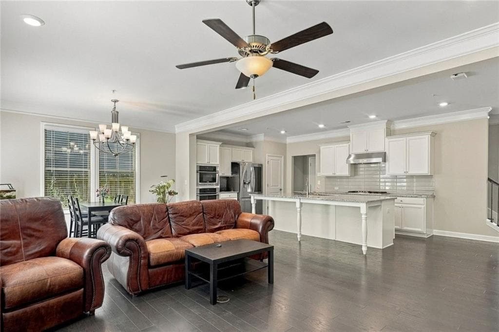 3 bedroom, 3 bathroom, 2,042 sq ft single family residence for sale at 58 W Dixie Avenue, Marietta, GA 30008 — photo 8