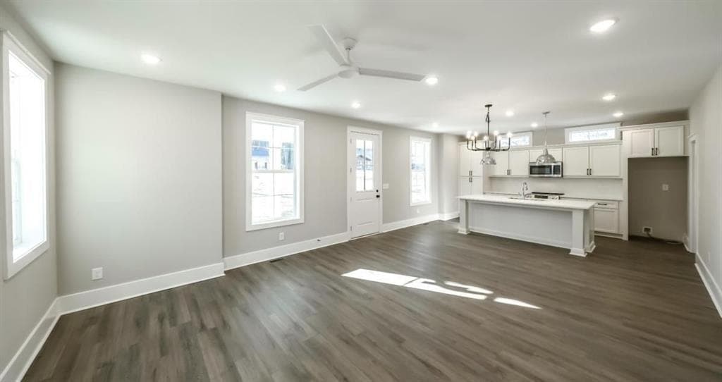 3 bedroom, 3 bathroom, 1,637 sq ft single family residence for sale at 485 West Avenue, Bowdon, GA 30108 — photo 4