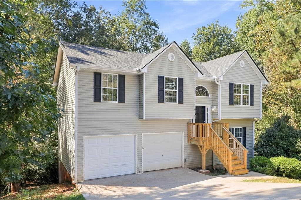 3 bedroom, 2 bathroom, 1,626 sq ft single family residence for sale at 315 Thorn Thicket Way, Rockmart, GA 30153 — photo 2