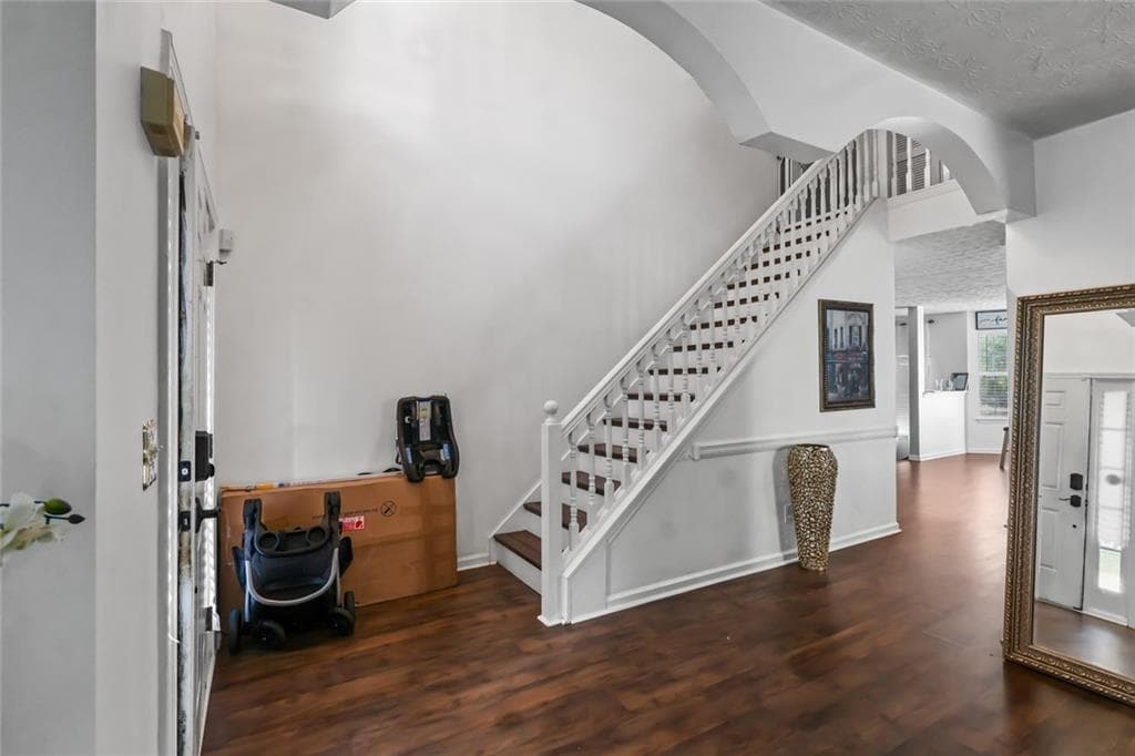 4 bedroom, 3 bathroom, 3,209 sq ft single family residence for sale at 795 Compton Lane, Mcdonough, GA 30253 — photo 3