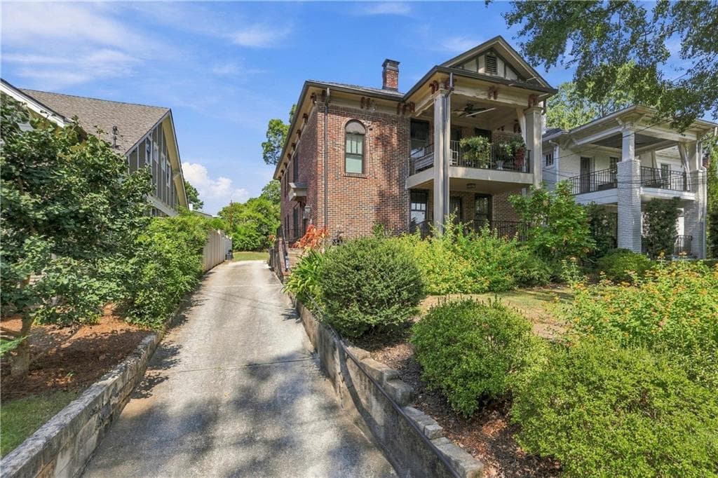 duplex for sale at 346 8th Street, Atlanta, GA 30309 — photo 2