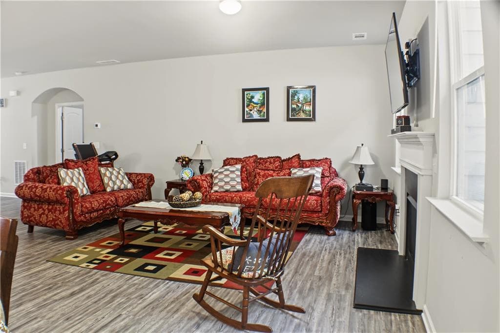 3 bedroom, 2 bathroom, 2,118 sq ft single family residence for rent at 458 Laurelcrest Lane, Dallas, GA 30132 for $2,300 a month — photo 5