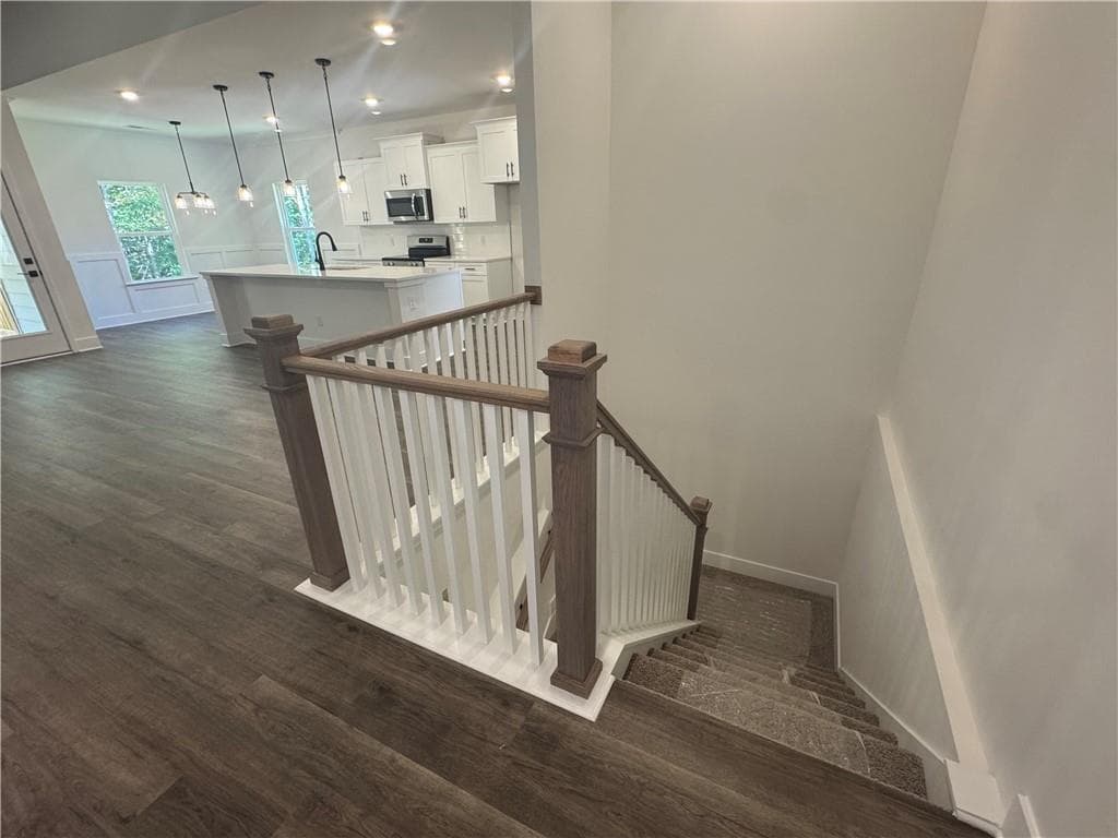 3 bedroom, 3 bathroom, 3,222 sq ft single family residence for sale at 354 Blackberry Court, Pendergrass, GA 30567 — photo 5