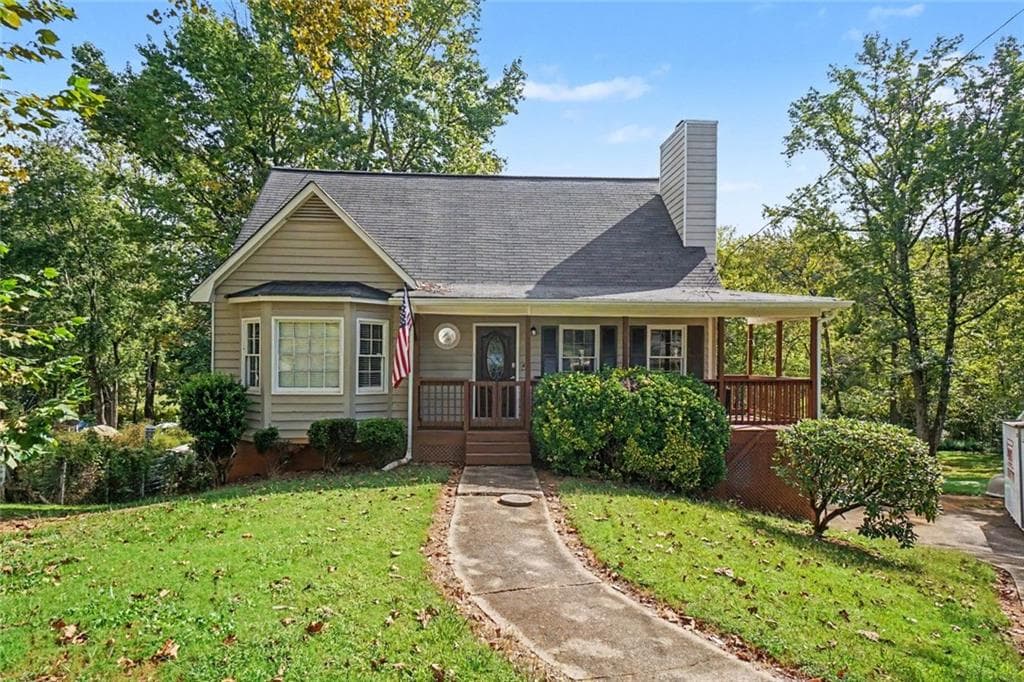 3 bedroom, 2 bathroom, 1,495 sq ft single family residence for sale at 481 Don Circle, Marietta, GA 30064 — photo 2