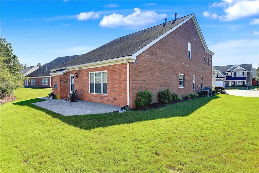 4 bedroom, 3 bathroom, 2,744 sq ft single family residence for sale at 2109 Wicker Wood Way, Snellville, GA 30078 — photo 4